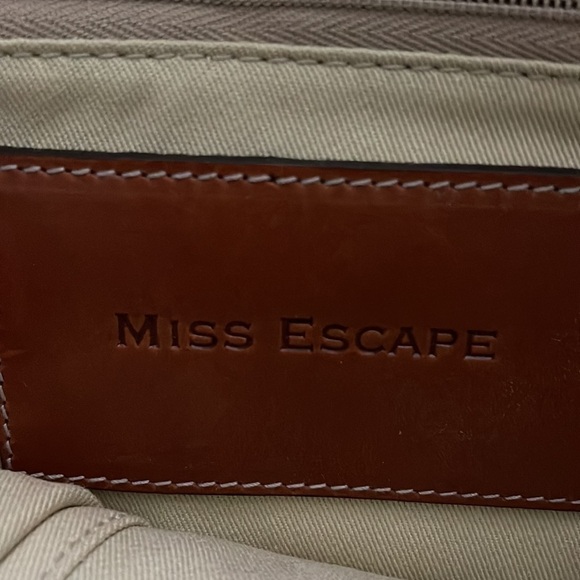 𝅺DOLCE & GABANNA Cross Body Bag - Picture 11 of 16